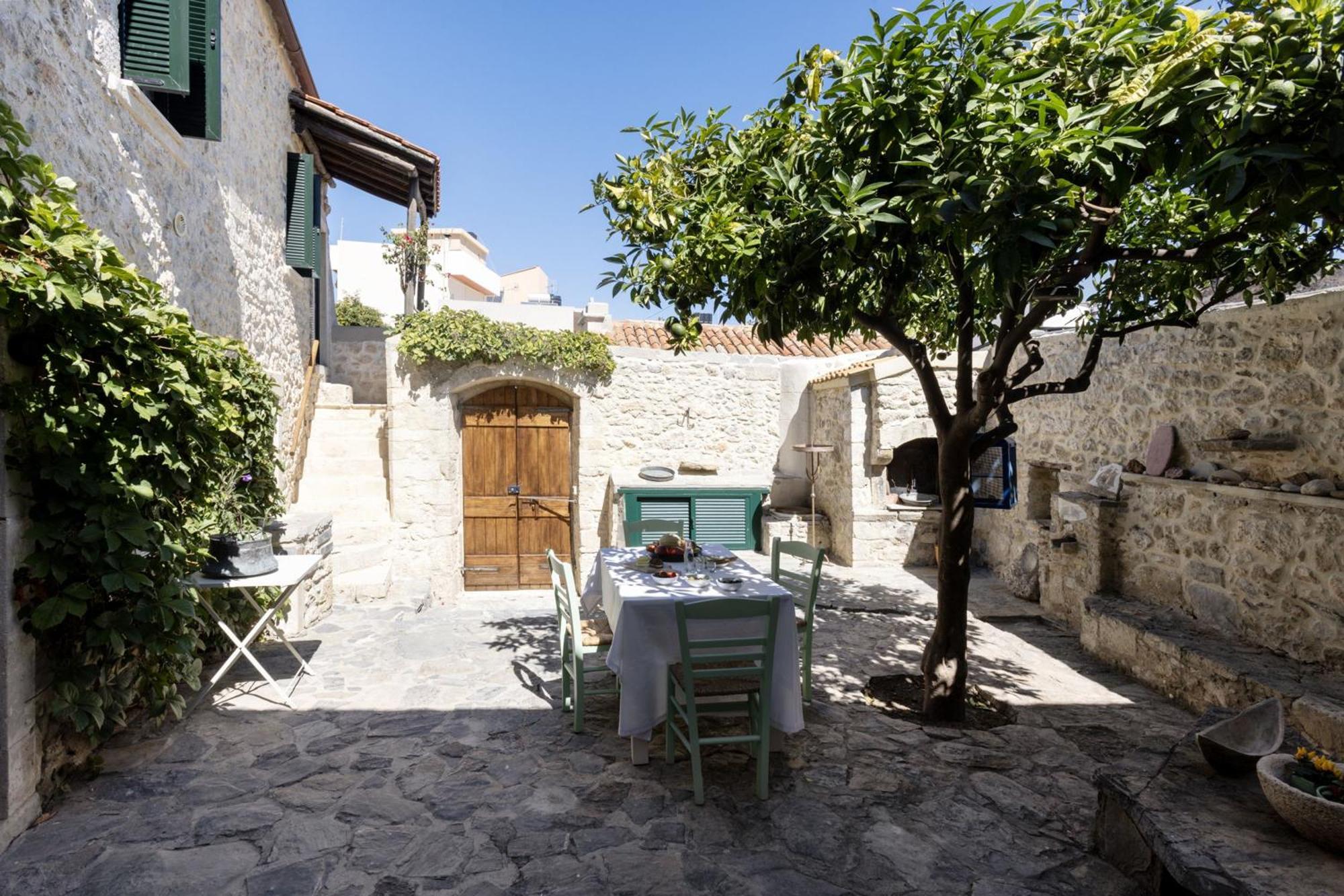 Helidona Villa