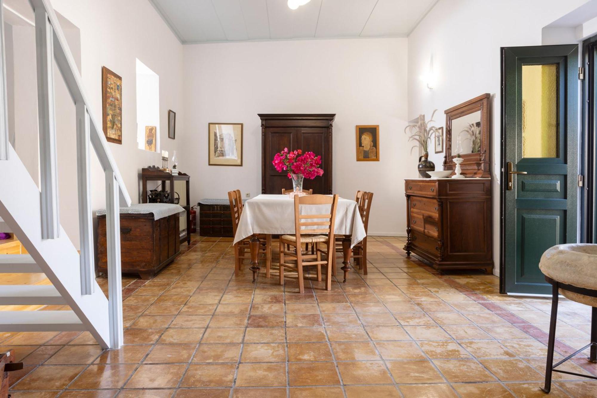Helidona Villa *